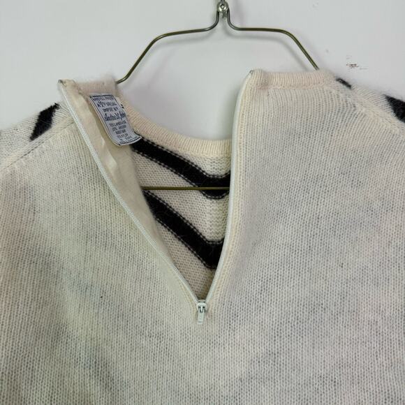 Andrew St. John VINTAGE Angora Rabbit Lambswool Chevron Sweater Size‎ MEDIUM - Picture 5 of 7